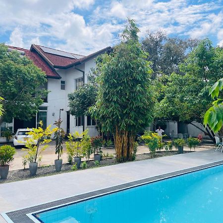 Aradhana Airport Transit Hotel Katunayaka Zewnętrze zdjęcie