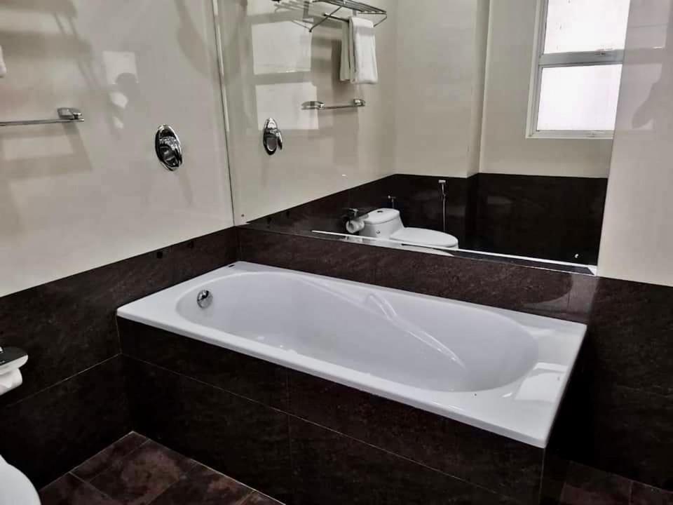 Aradhana Airport Transit Hotel Katunayaka Zewnętrze zdjęcie