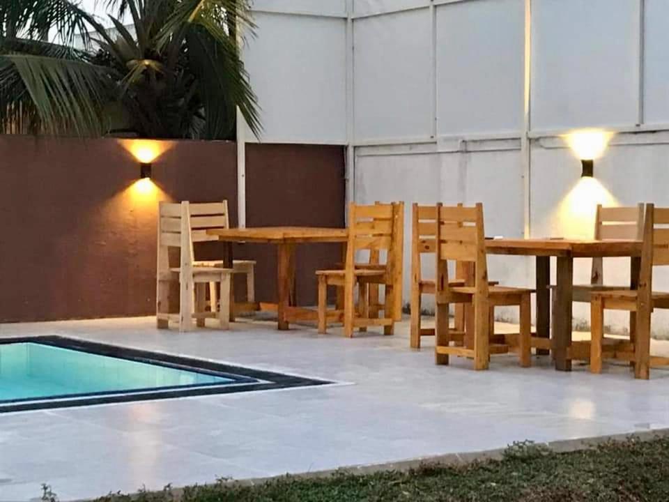 Aradhana Airport Transit Hotel Katunayaka Zewnętrze zdjęcie