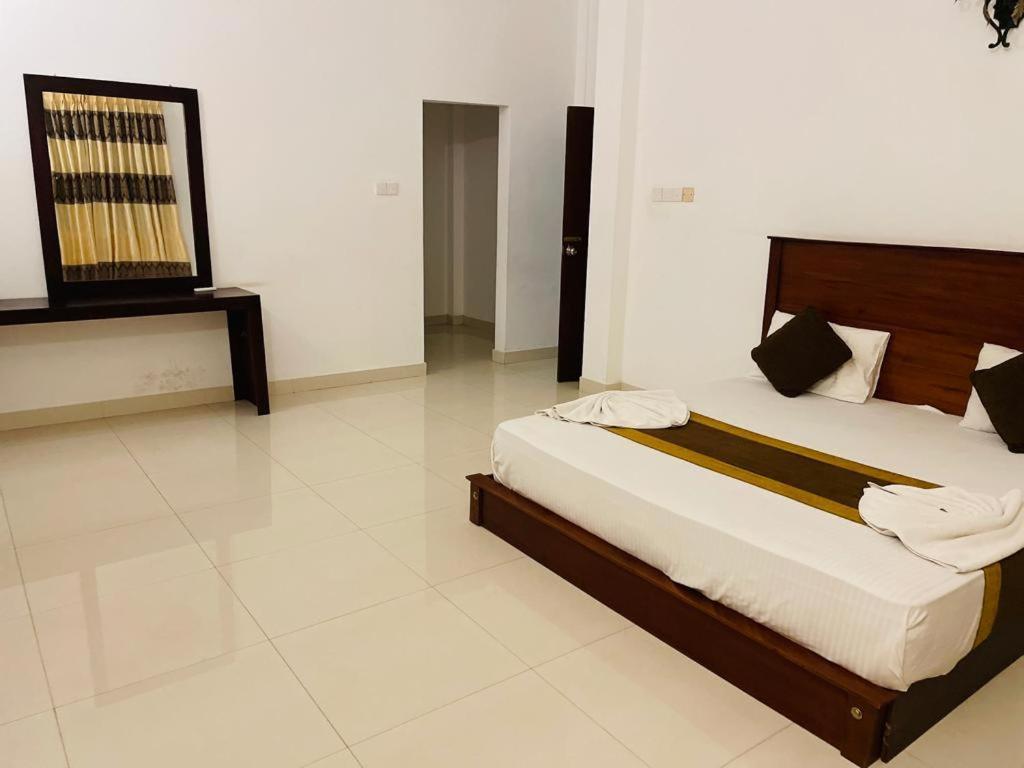 Aradhana Airport Transit Hotel Katunayaka Zewnętrze zdjęcie