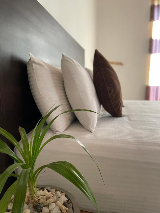Aradhana Airport Transit Hotel Katunayaka Zewnętrze zdjęcie