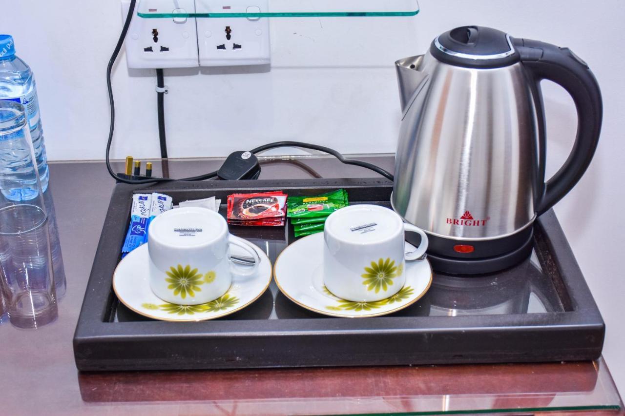 Aradhana Airport Transit Hotel Katunayaka Zewnętrze zdjęcie